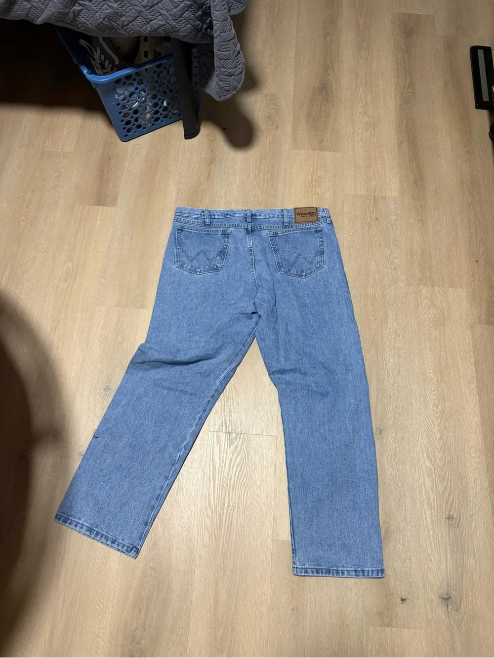 Wrangler relaxed fit